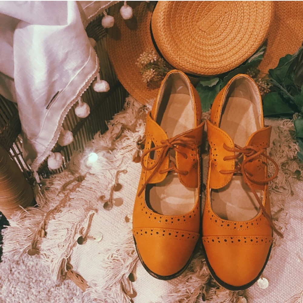 Mary Jane Oxford Heels || 8